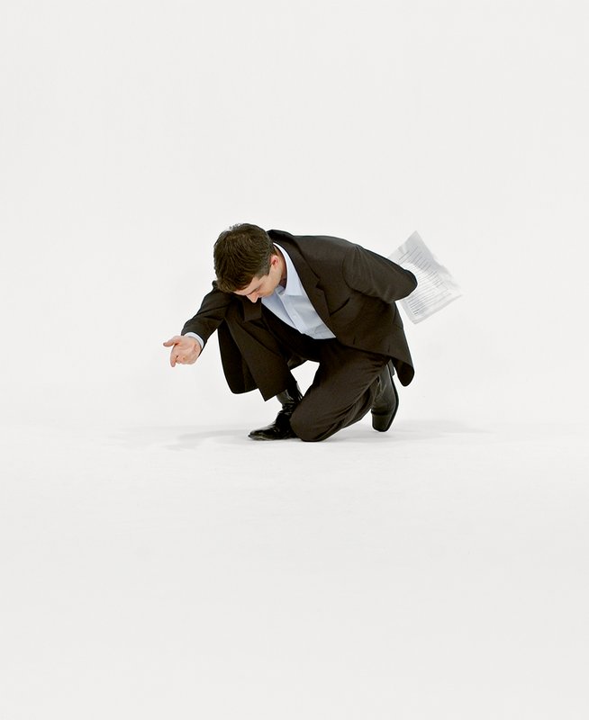 Uncertain Contract, 2008, Videostill, © Carey Young. Courtesy of the artist and Paula Cooper Gallery, New York.